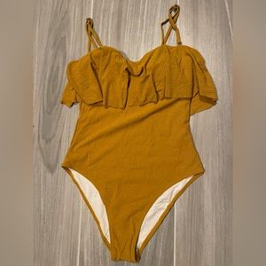 NWT Cupshe one piece swim suit sz M